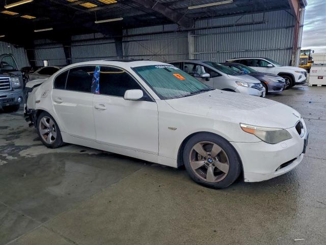 BMW 5 Series I Image 10