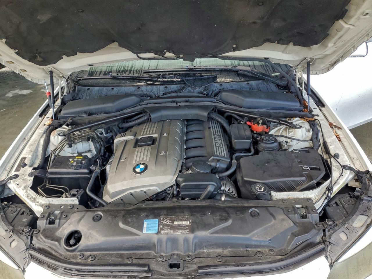 BMW 5 Series I Image 5