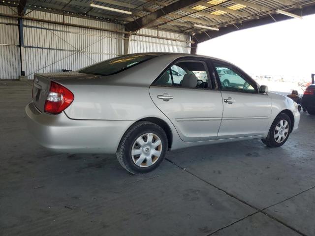 Toyota Camry Le Image 4