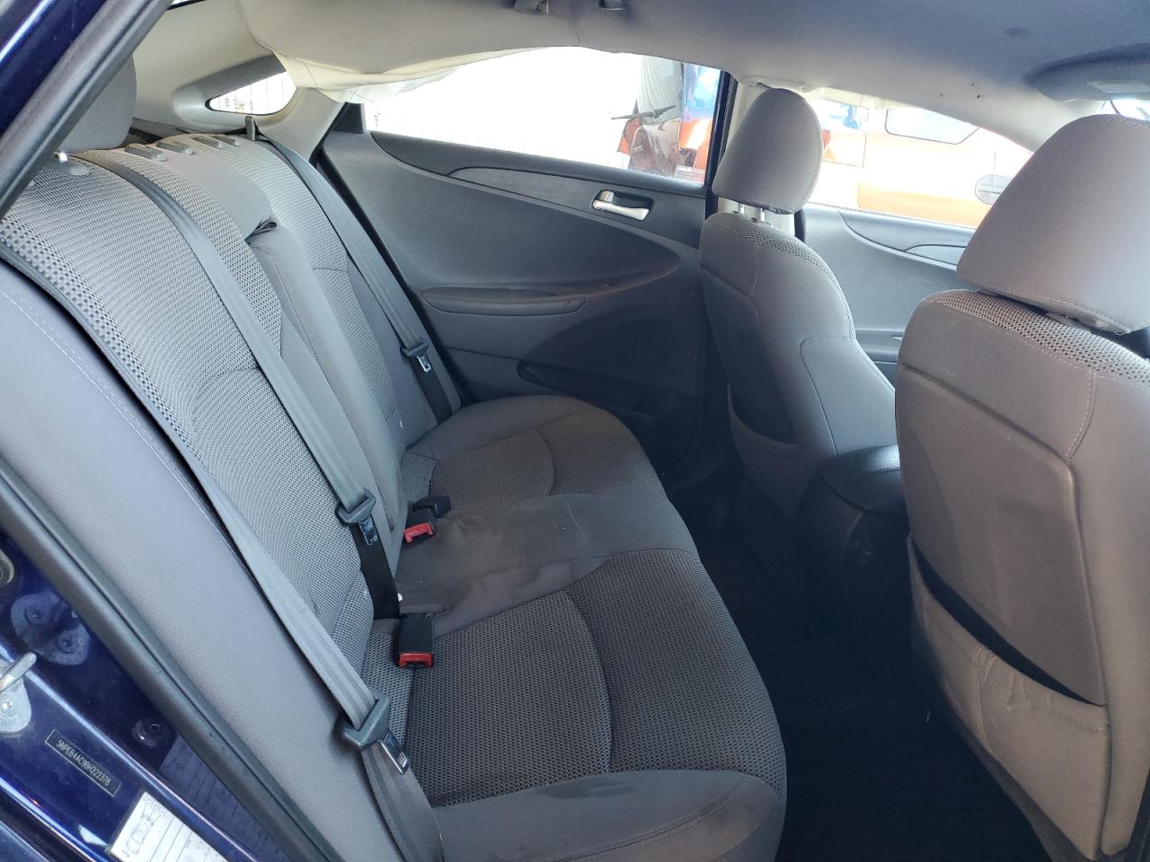 Hyundai SONATA Gls Image 8