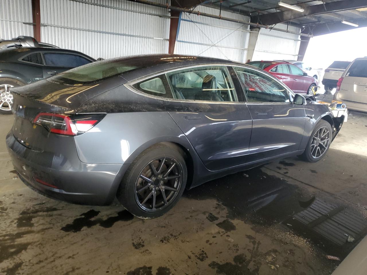 Tesla Model 3 Image 12