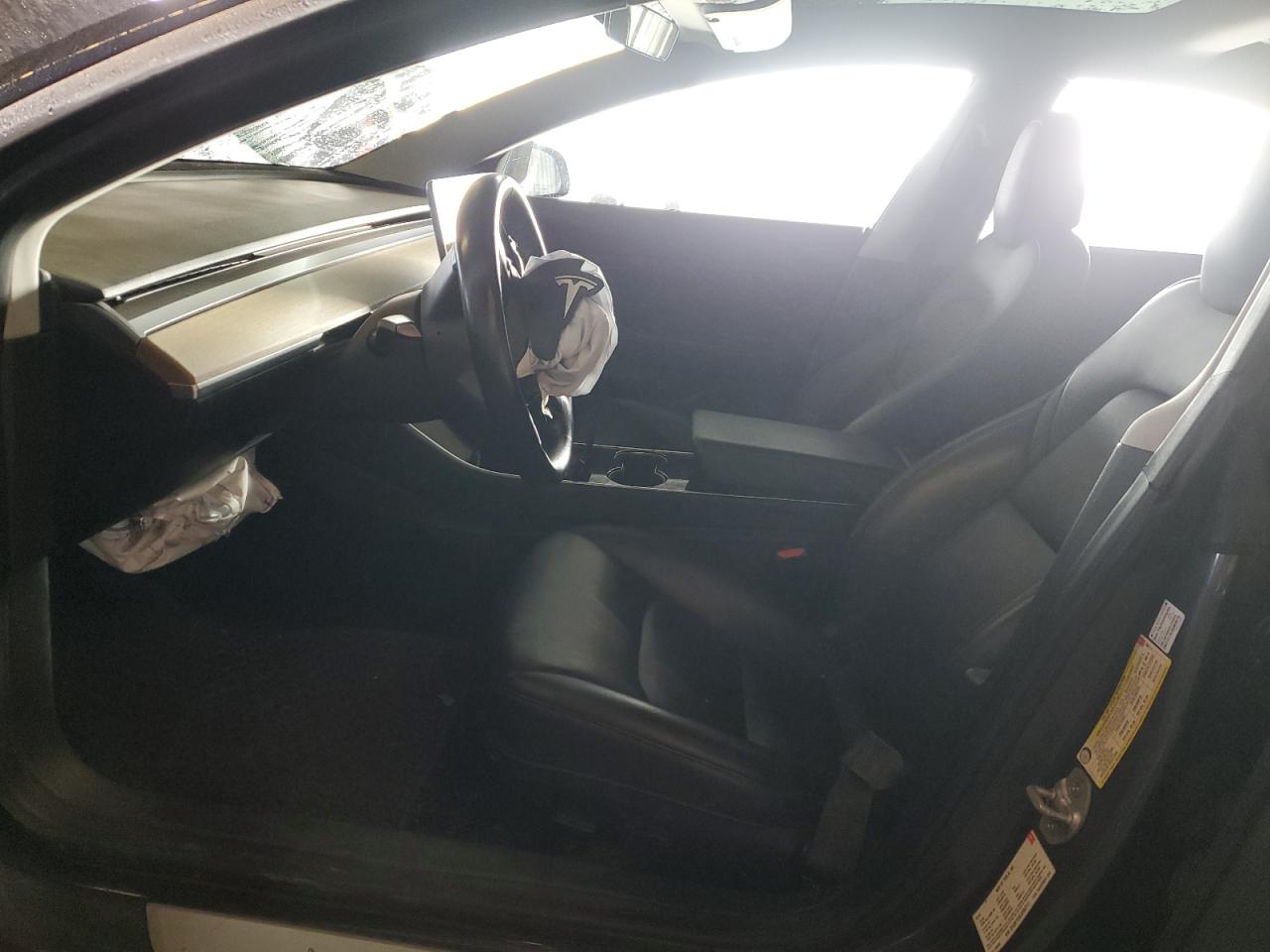 Tesla Model 3 Image 10