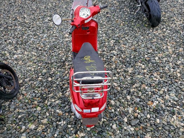 Vespa Scooter 150 Image 5