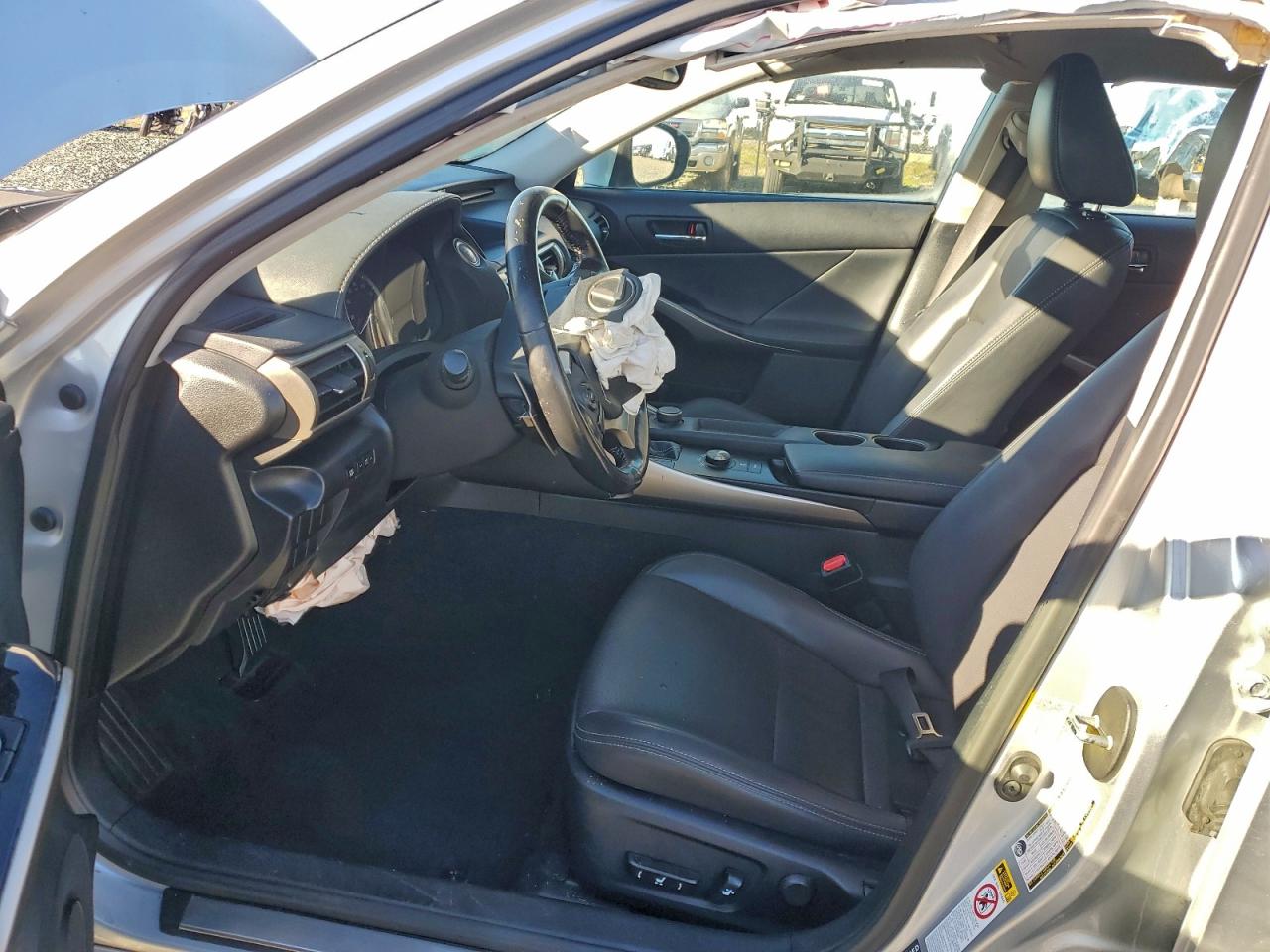 Lexus Is 200t Image 4