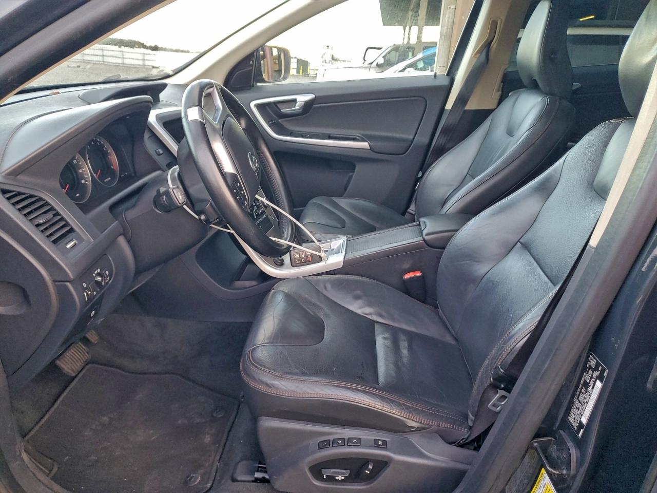 Volvo XC60 3.2 Image 7