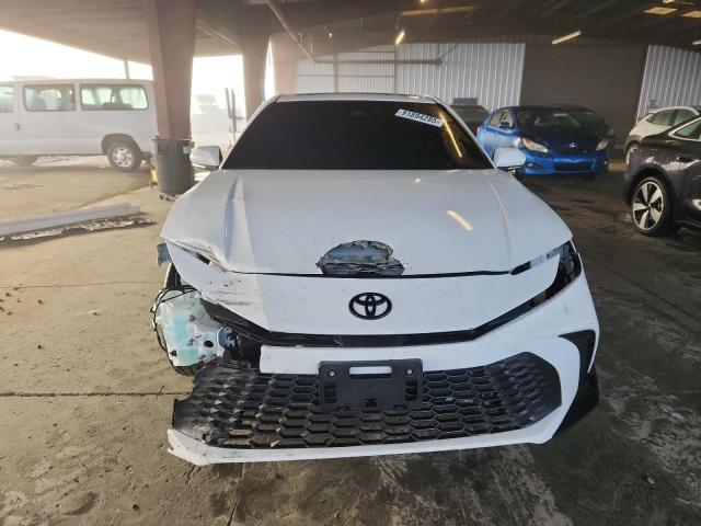 Toyota Camry Xse Image 9