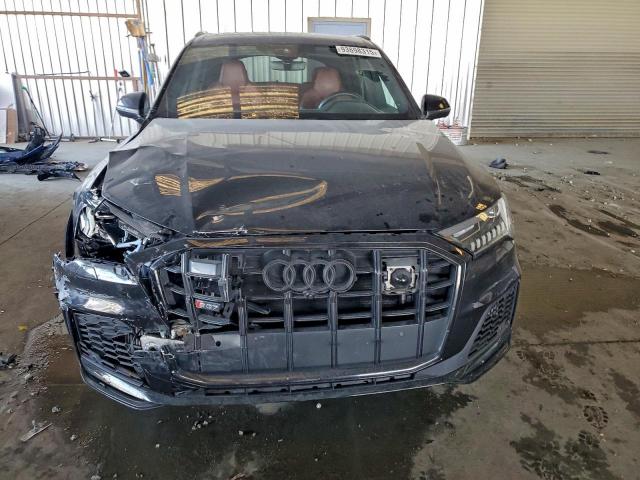 Audi Sq Premium Plus Image 3