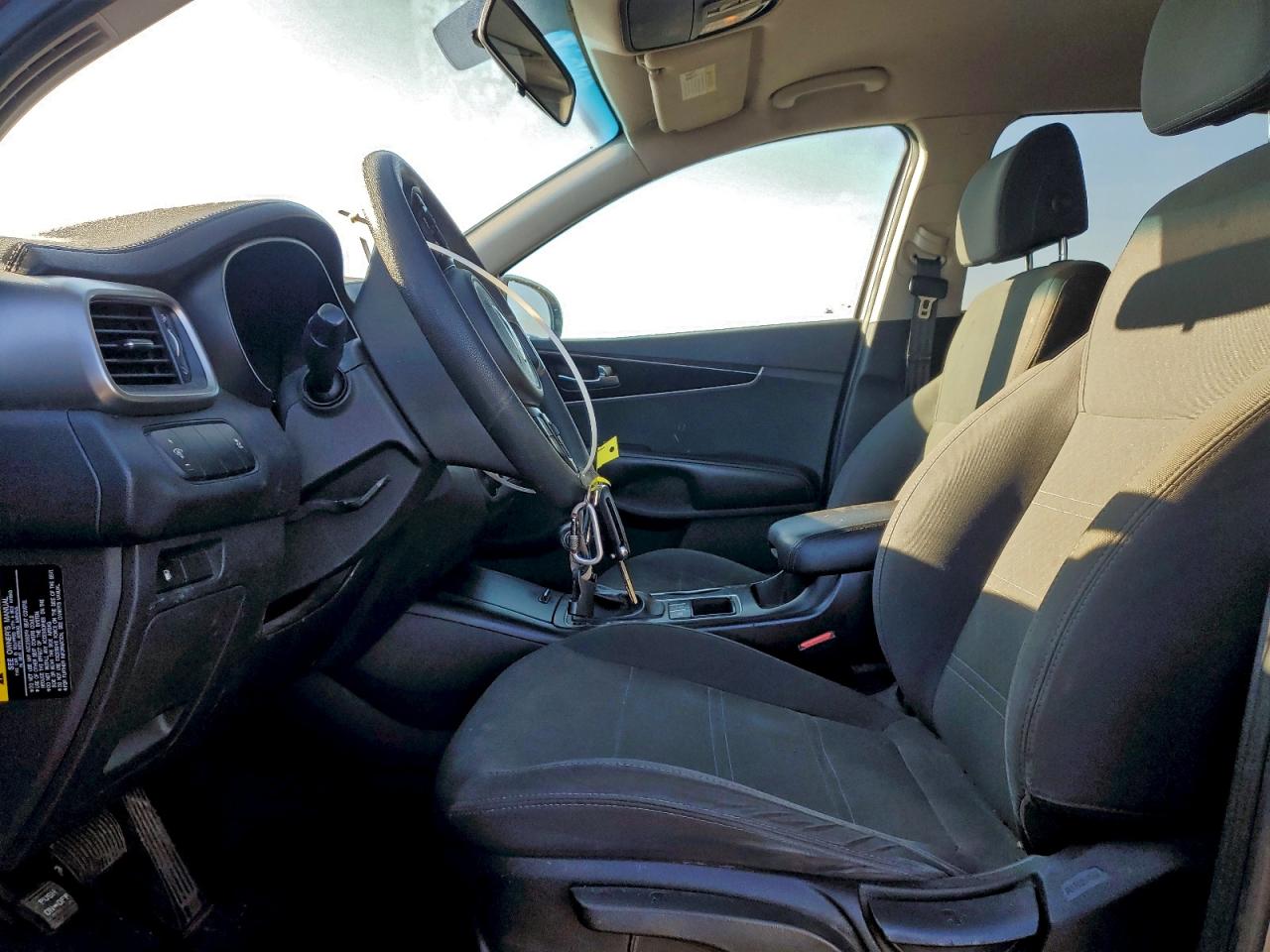 Kia Sorento Lx Image 13