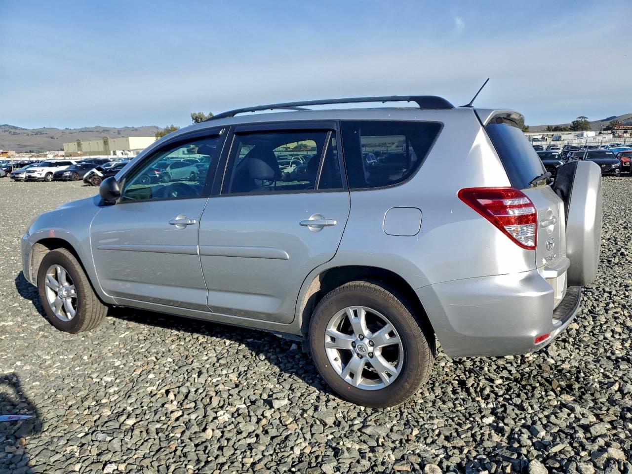 Toyota RAV4 Image 13
