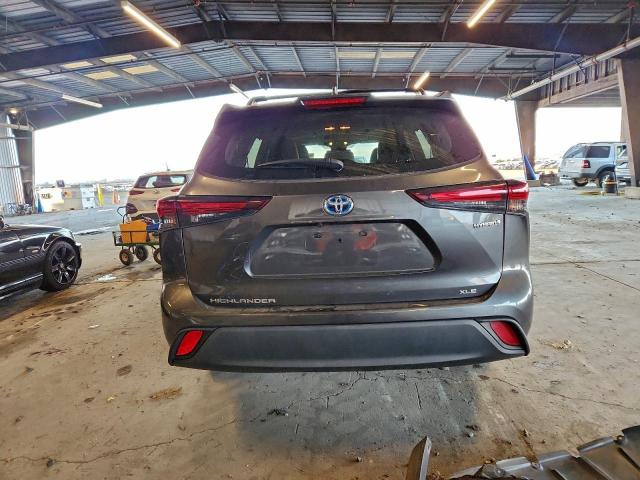 Toyota Highlander Hybrid Xle Image 5