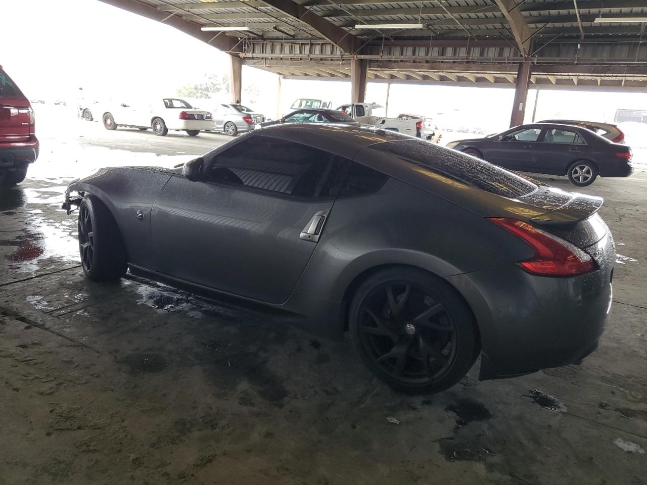 Nissan 370Z Base Image 8