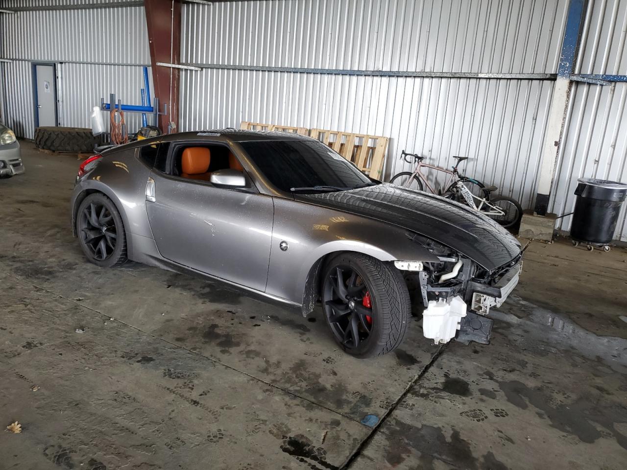 Nissan 370Z Base Image 6