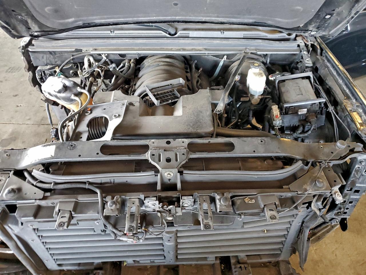 Chevrolet Suburban C1500 Lt Image 10