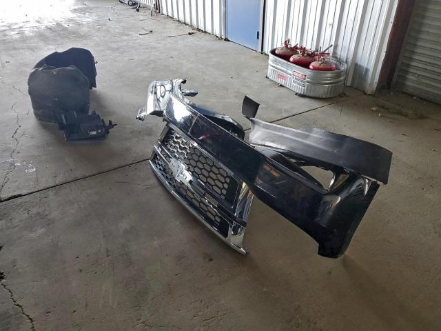 Chevrolet Suburban C1500 Lt Image 4