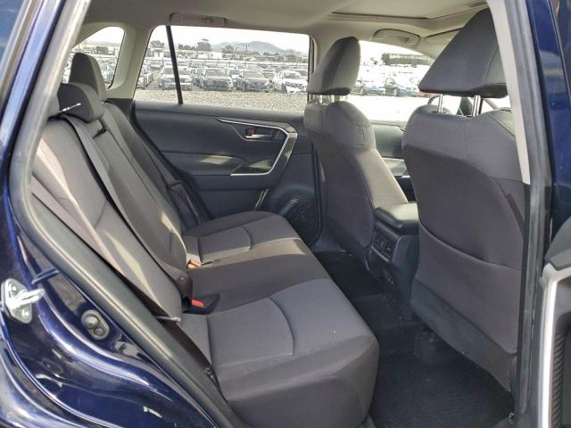 Toyota RAV4 Xle Image 6