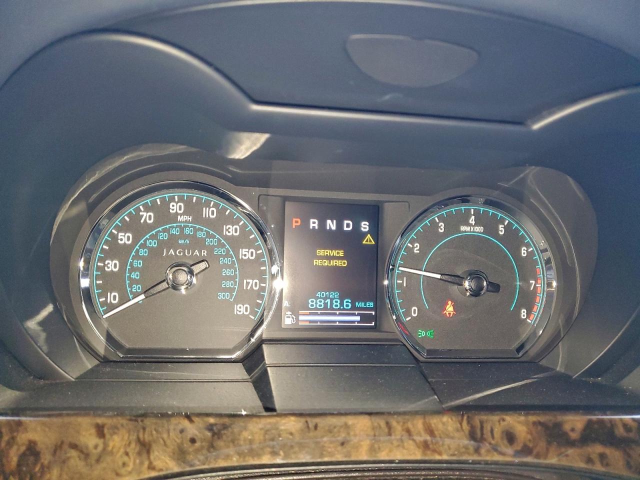 Jaguar XK Image 9