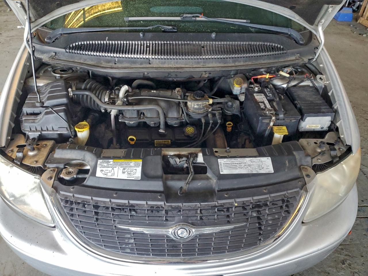 Chrysler Minivan Lx Image 13