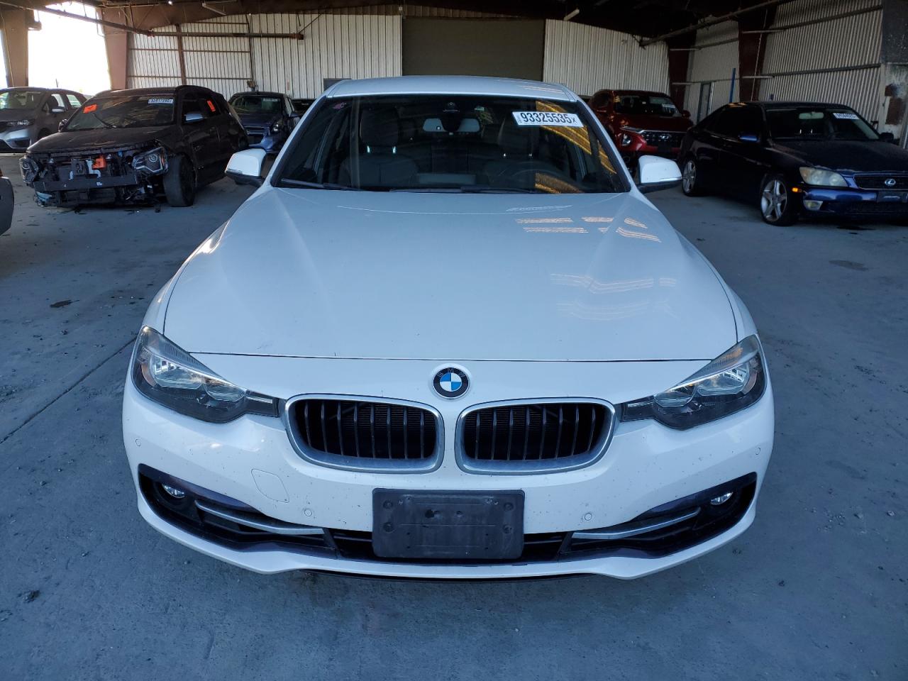 BMW 3 Series I Image 10