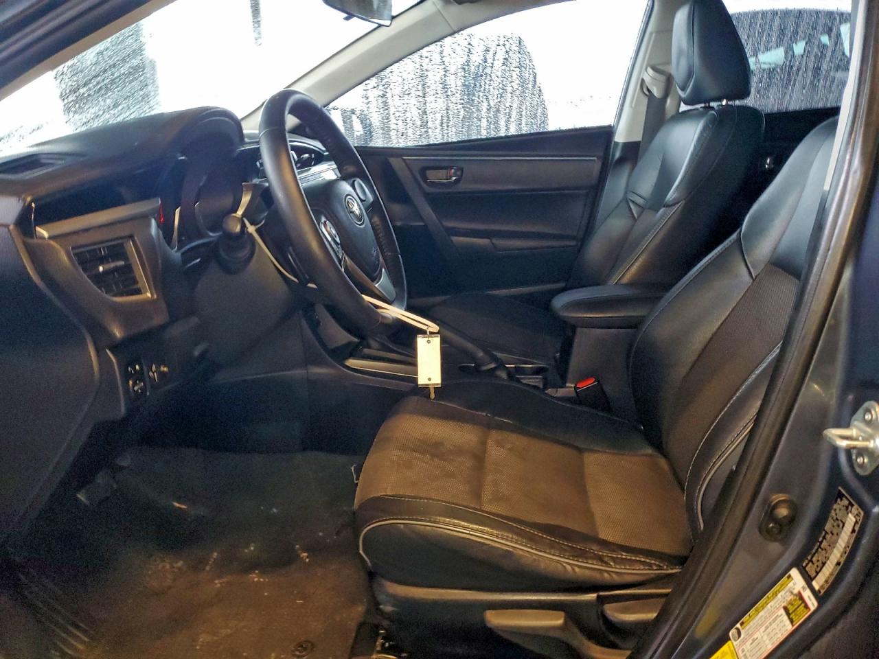 Toyota Corolla L Image 5