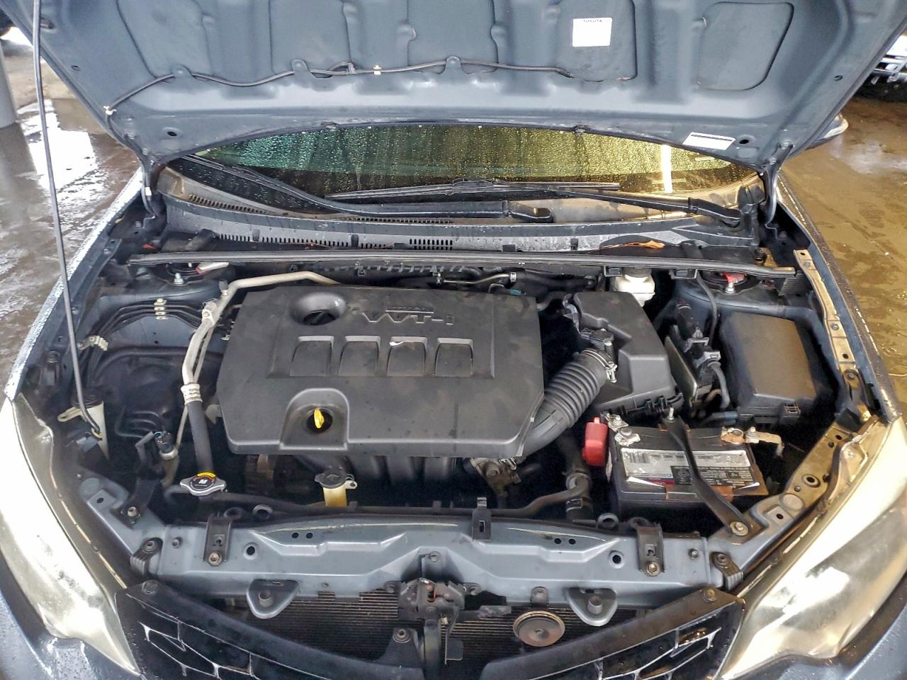 Toyota Corolla L Image 9