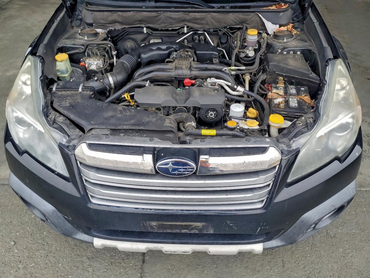 Subaru Outback 2.5i Limited Image 6