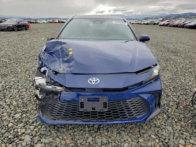 Toyota Camry Xse Image 8