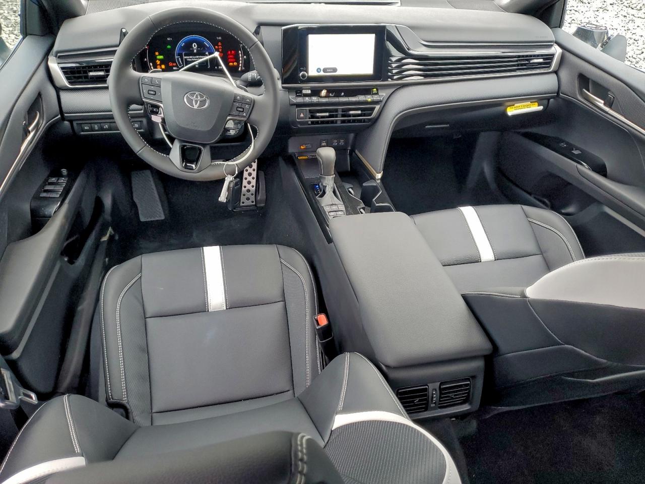 Toyota Camry Xse Image 5