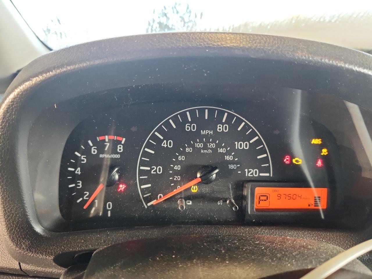 Nissan Nv 2.5s Image 14