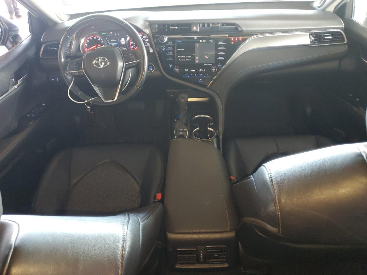 Toyota Camry Xse Image 6