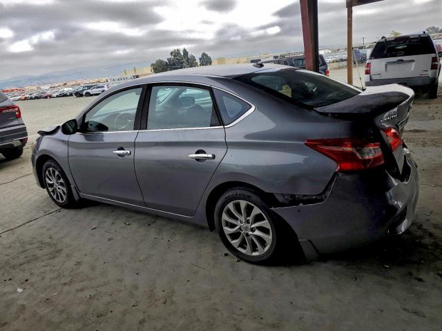 Nissan Sentra S Image 2