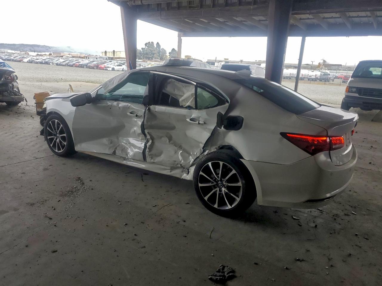 Acura TLX Advance Image 5