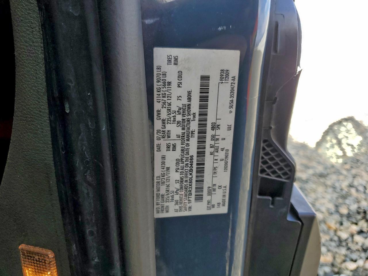 Ford Transit T-250 Image 5