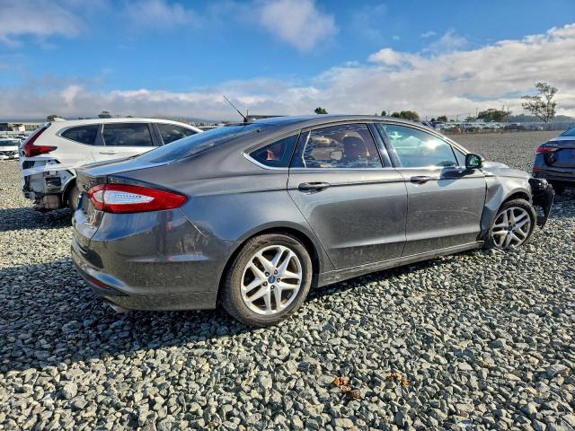 Ford Fusion Se Image 12