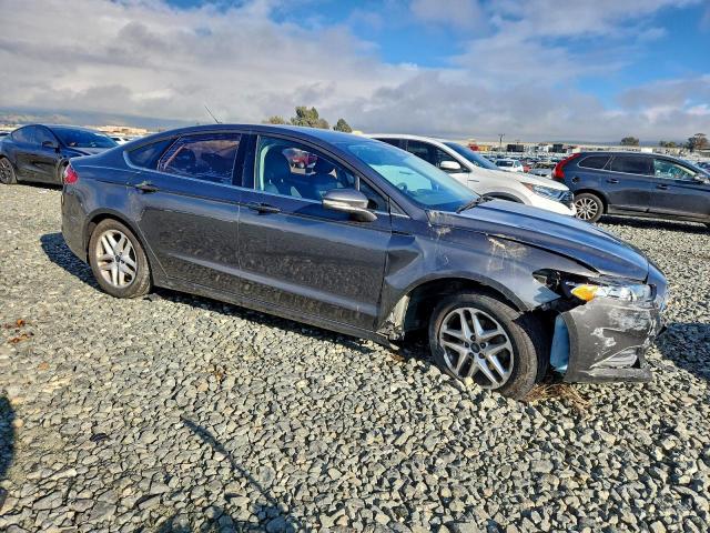 Ford Fusion Se Image 3