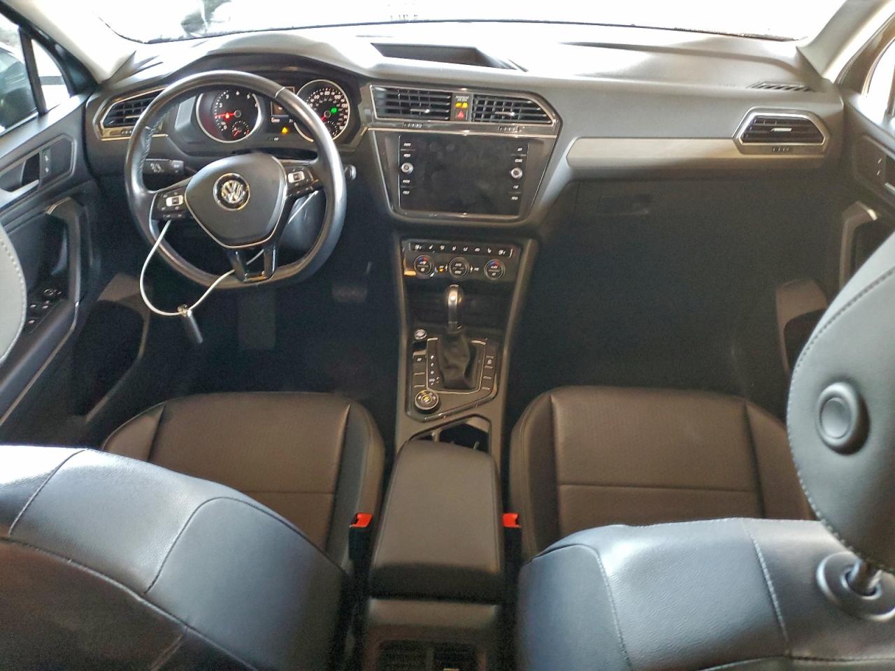 Volkswagen Tiguan Se Image 10