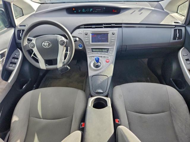 Toyota Prius Image 6