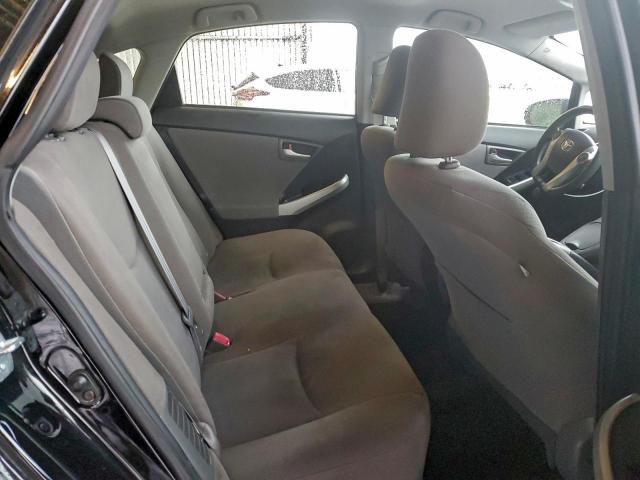 Toyota Prius Image 8