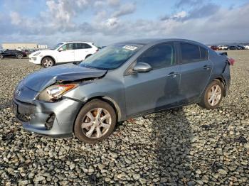  Salvage Mazda 3