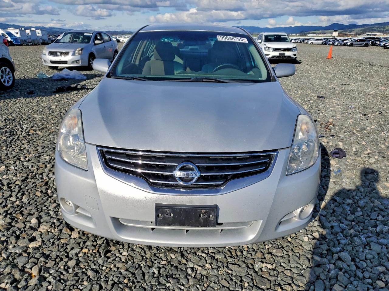Nissan Altima Base Image 8