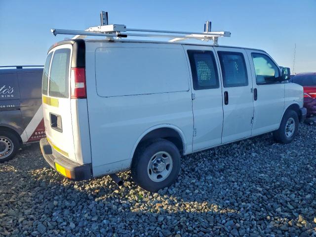 Chevrolet Express Image 8