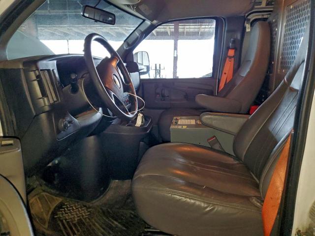 Chevrolet Express Image 10