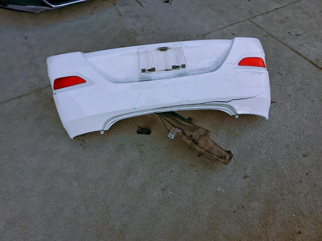 Hyundai ACCENT Se Image 12