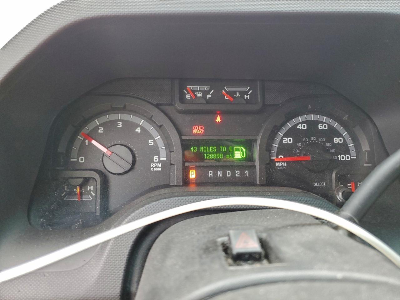 Ford Econoline E150 Wagon Image 4