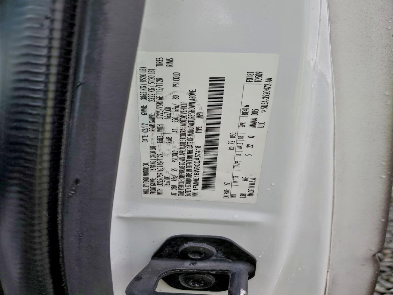 Ford Econoline E150 Wagon Image 7