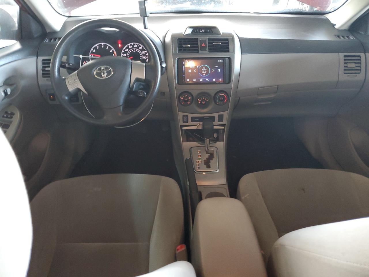 Toyota Corolla Base Image 5