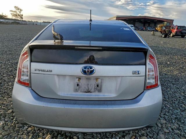Toyota Prius Image 6