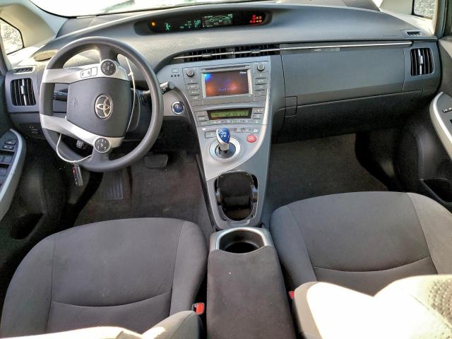 Toyota Prius Image 2