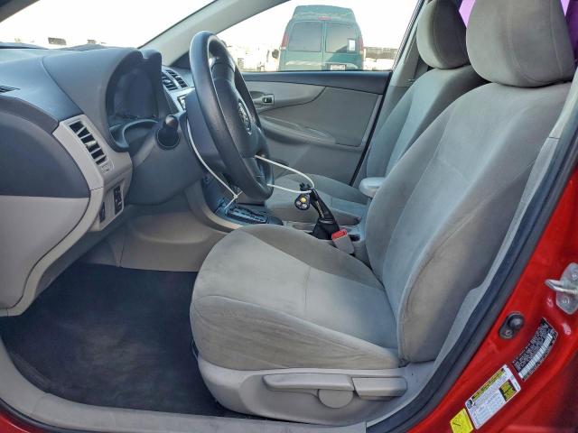 Toyota Corolla Base Image 7