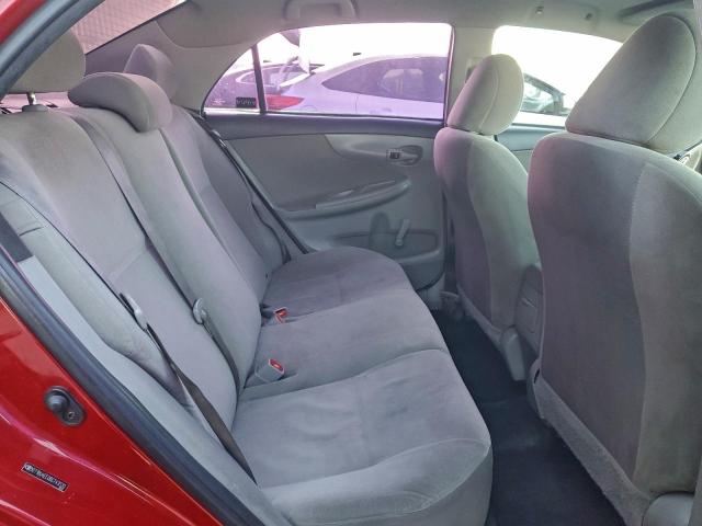 Toyota Corolla Base Image 12