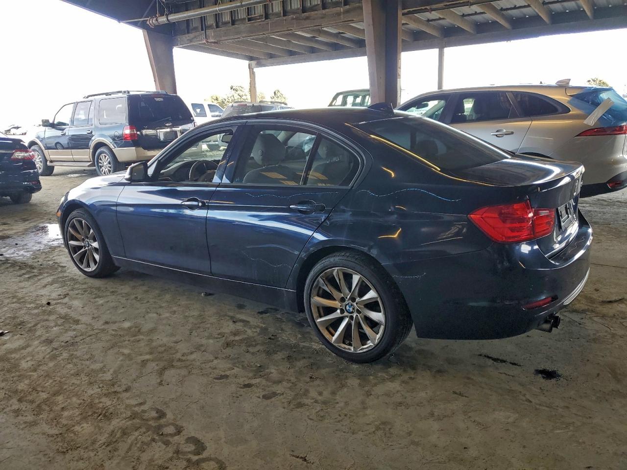 BMW 3 Series I Image 7